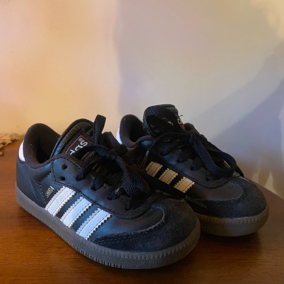 Adidas Sambas Toddler US 8. Lightly worn. - Picture 3 of 4